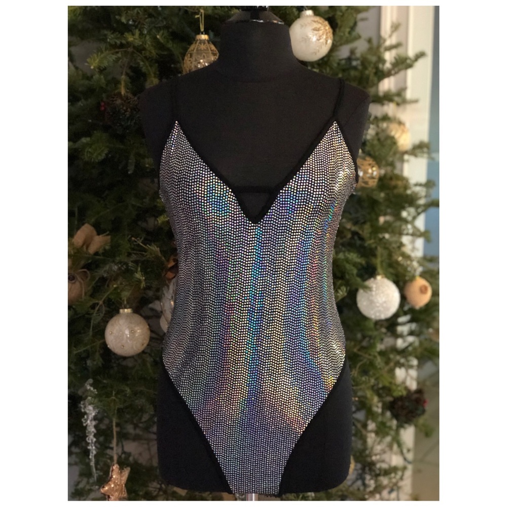 ⭐️ Glam sequined Bodysuit